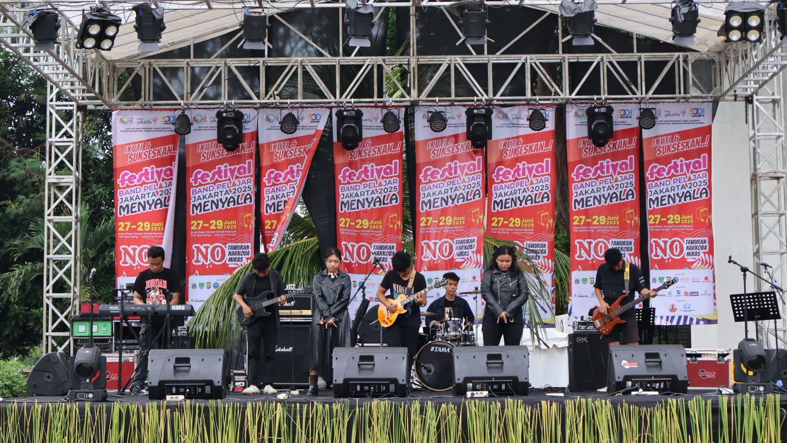 Ekstrakurikuler Band