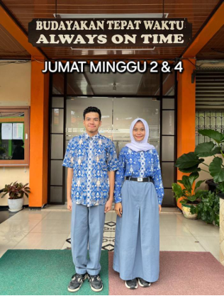 Seragam Batik Sekolah