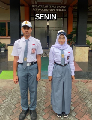 Seragam Putih Abu-Abu